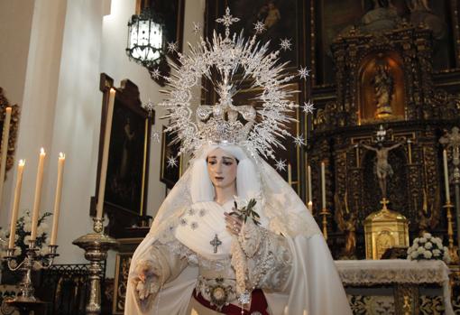 Imposición de corona de la Virgen de la Paz