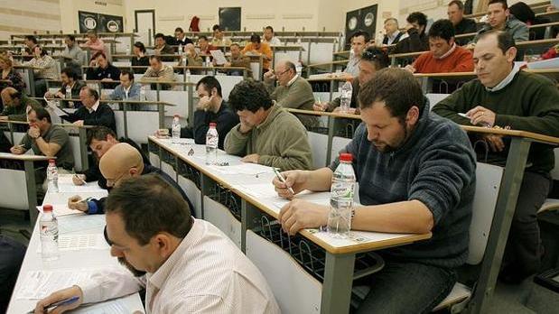 Los profesores interinos no tendrán que presentarse a las oposiciones para seguir en la bolsa de trabajo