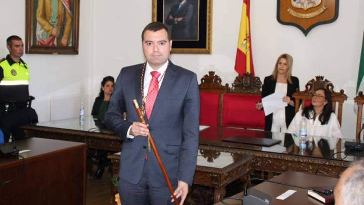 El alcalde de Priego, José Manuel Mármol, el día que fue elegido regidor de este municipio
