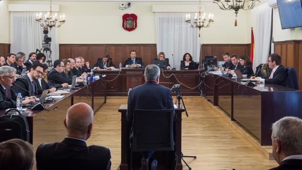 Ultimátum del tribunal del caso ERE a las partes por alargar los interrogatorios con preguntas innecesarias