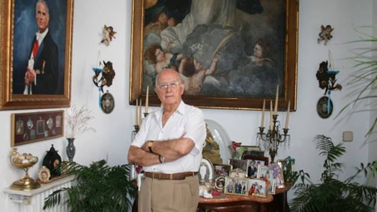 Rafael Maldonado en una imagen de archivo de ABC en el interior de su casa de Aguilar de la Frontera
