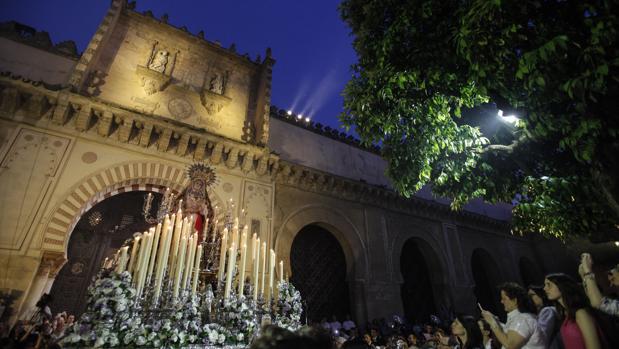 La última procesión jubilosa de la Virgen de los Dolores de Córdoba