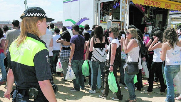 Publicidad sexista y dispositivo policial, los puntos calientes de la Feria de Córdoba