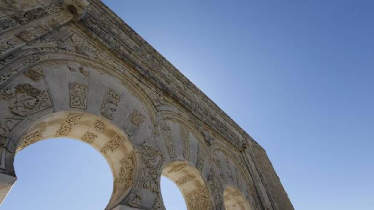 Arcada en Medina Azahara de Córdoba