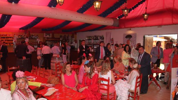 Feria de Mayo de Córdoba de 2018 |  La Reja, La Castañuela de Madera y el Círculo, mejores casetas