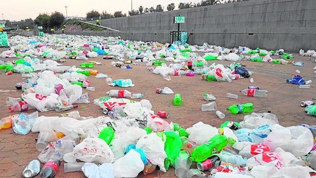 Feria de Córdoba 2018 | Los restos de la fiesta: más de 180 toneladas de basura