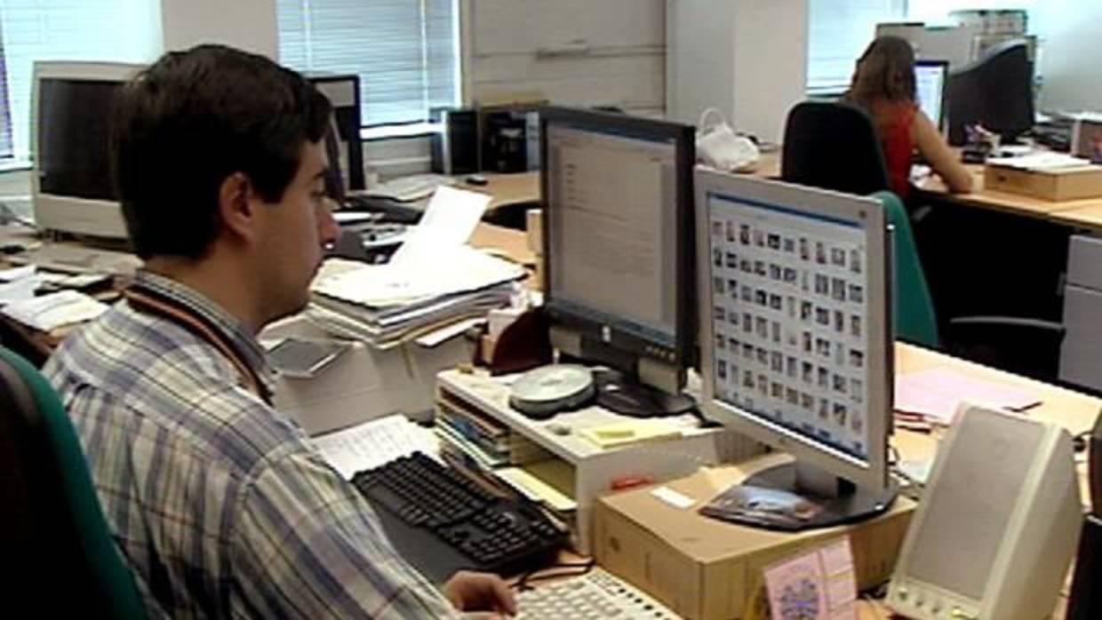 Agentes con archivos pedófilos incautados