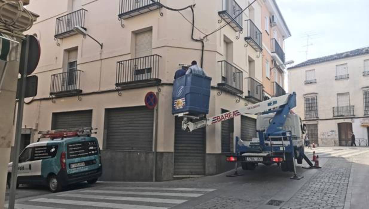 Instalación de cámaras para el control del tráfico en las calles del centro de Lucena