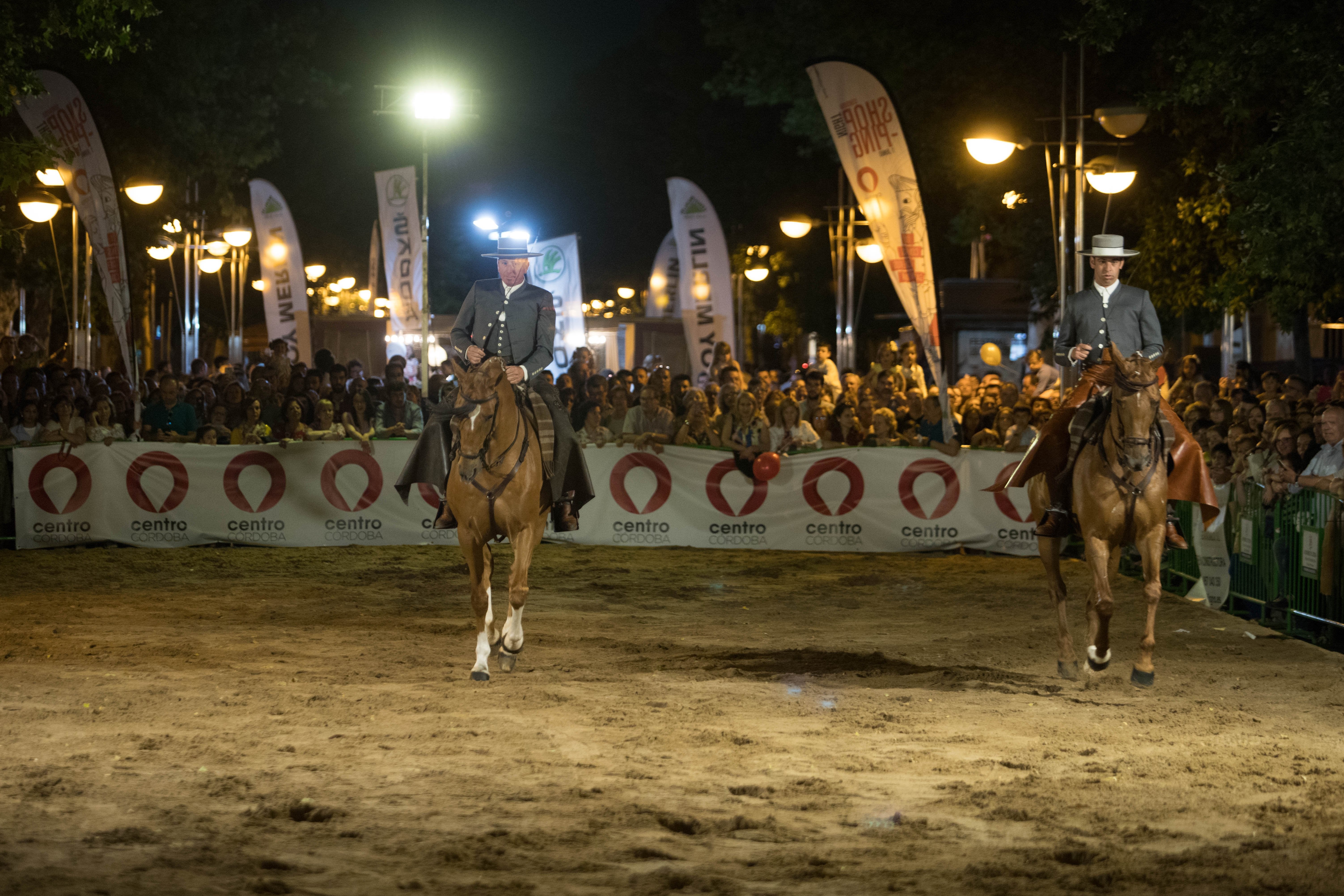 Caballistas en El Bulevar, una de las novedades de la cita