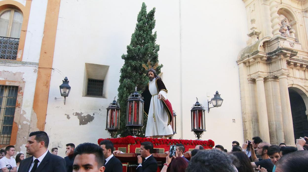 El Señor de la Divina Misericordia en su traslado
