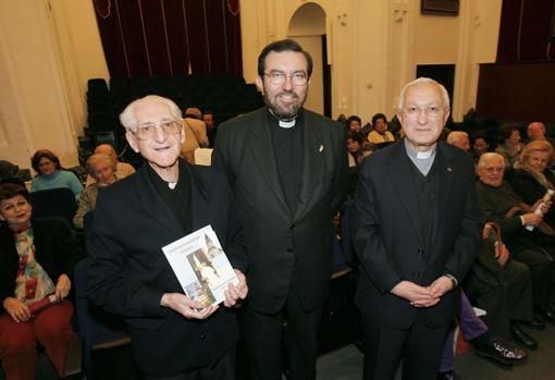 Fernando Cruz Conde, durante la presentación de un libro