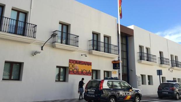 Dos policías locales de Estepona detenidos por una presunta agresión sexual