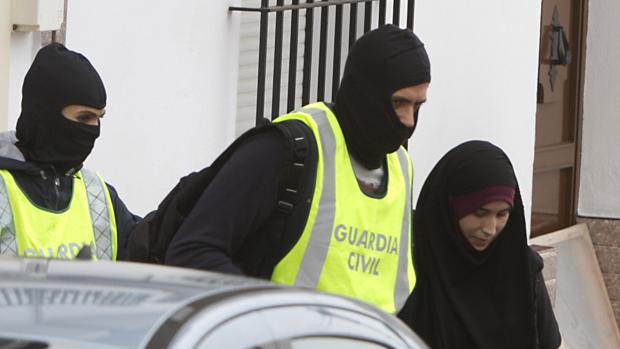 La yihadista de Almonte acepta dos años de cárcel y una multa de 450 euros