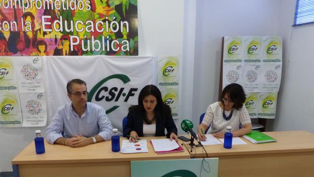 La responsable de Educación CSIF, Elena García, durante una comparecencia