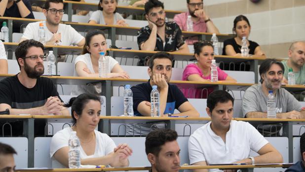 Opositores a profesor en Córdoba: «Ha sido un examen asequible»