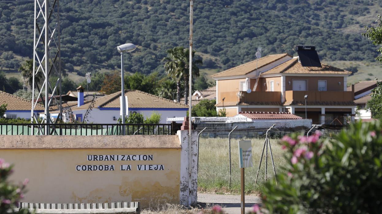 Imagen de la parcelación ilegal de Córdoba la Vieja, en el entorno de Medina Azahara