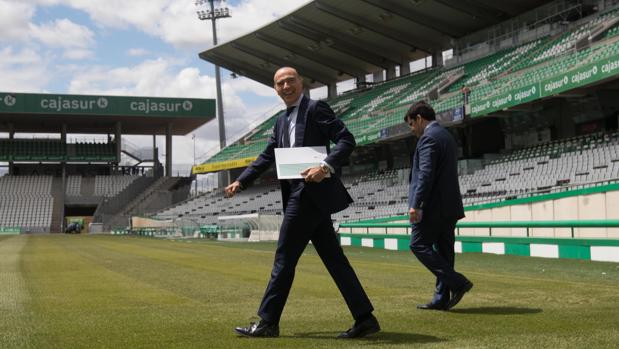 Córdoba CF | Reunión de León y Oliver anoche en Sevilla para decidir el entrenador