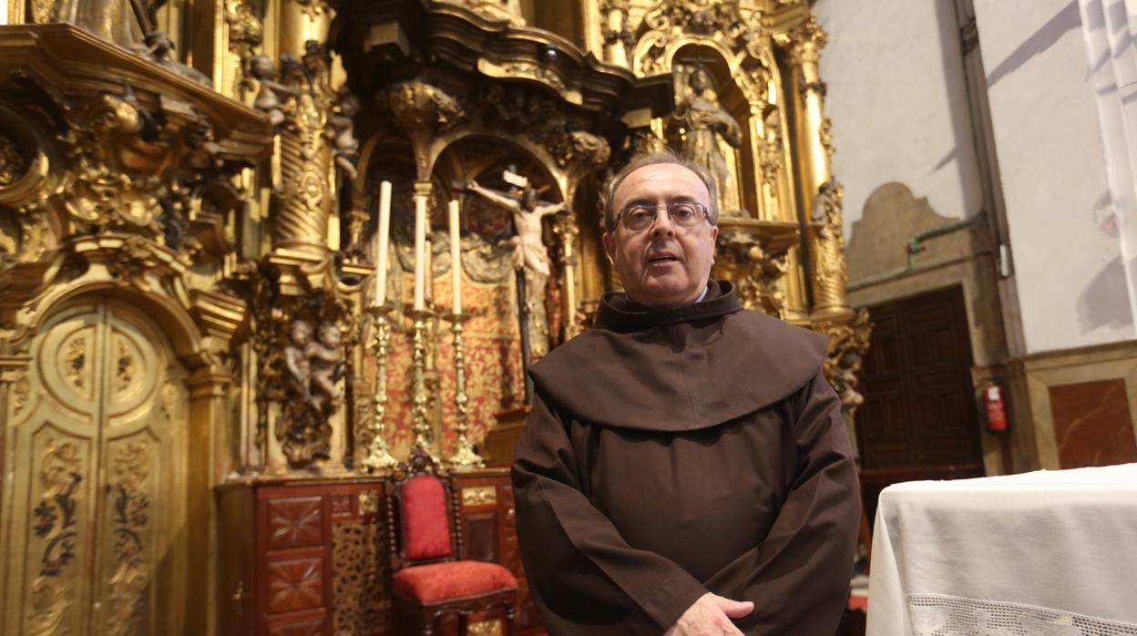 Fray Francisco, en el templo del que ha sido guardián en los últimos meses.