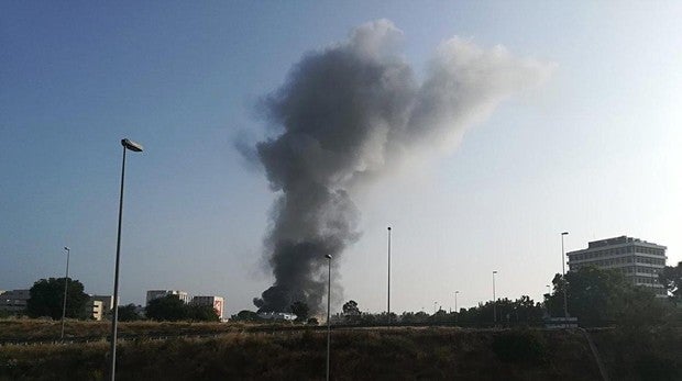 Arde la nueva central térmica del Hospital Reina Sofía de Córdoba