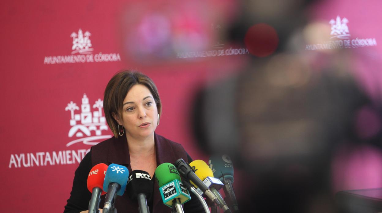 La alcaldesa, Isabel Ambrosio (PSOE)