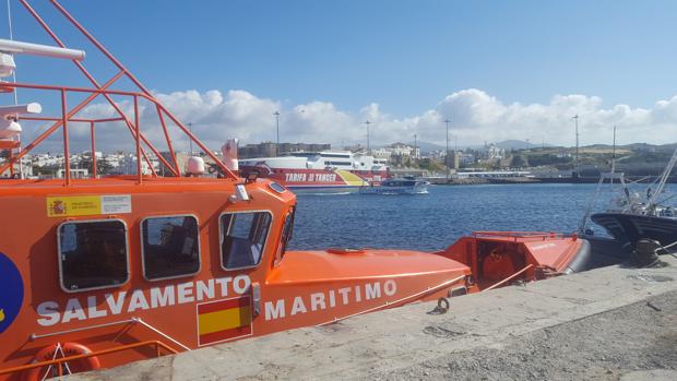 Rescatados 245 inmigrantes en 10 pateras en el Estrecho de Gibraltar