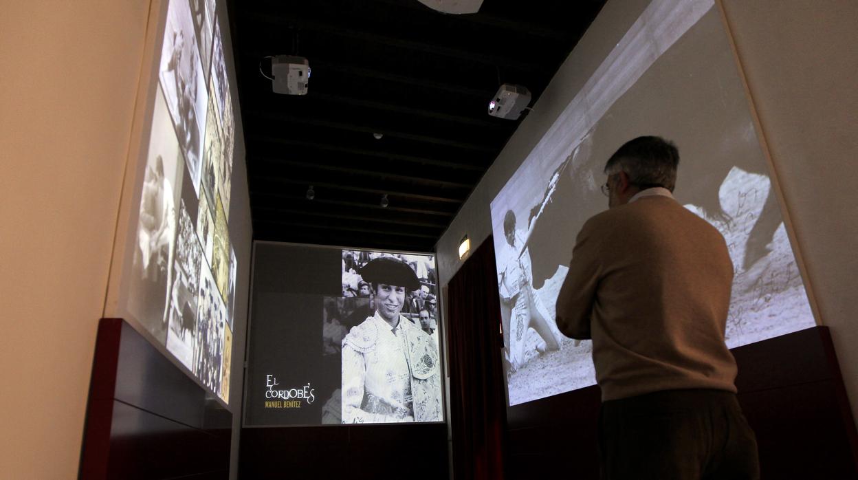 Pantallas con proyecciones en el Museo Taurino de Córdoba