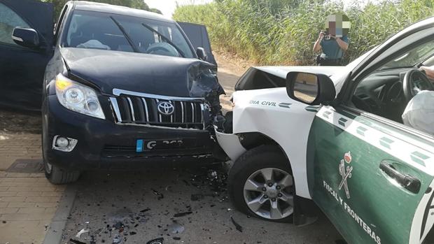 Dos guardias civiles, heridos tras ser embestidos por los narcos en Tarifa