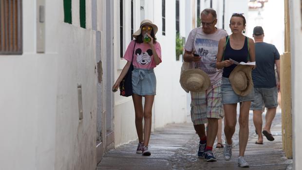 El número de turistas sigue bajando en Córdoba y pierde un 5% en junio