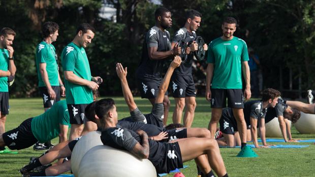 Córdoba CF | El equipo regresa al trabajo antes de iniciar el breve «stage» en Montecastillo