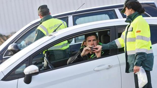 Un 25 por ciento de los andaluces admite coger el coche después de beber alcohol