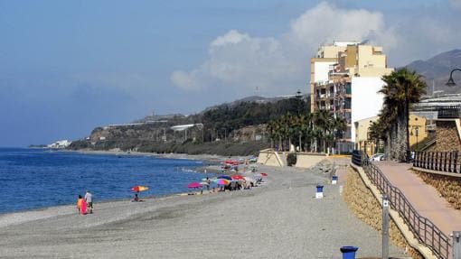 La playa de la Habana se encuentra enclavada en el municipio almeriense de Adra