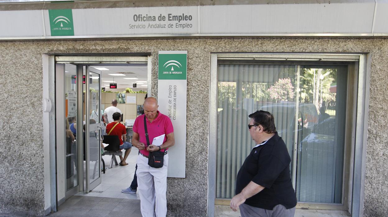 Oficina del Servicio Andaluz de Empleo (SAE) de Colón en la capital