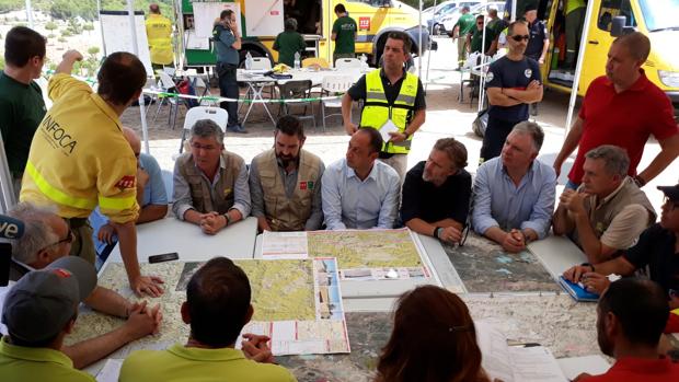 Horas clave para el incendio de Nerva ante un posible cambio de viento