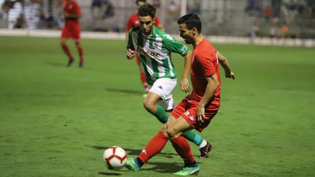 Córdoba CF | Sandoval dispone de cuatro cartas para el ataque