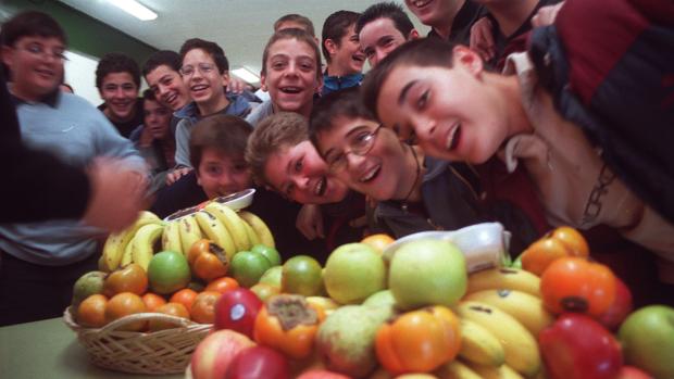 Dos colegios de Málaga y Cádiz, ganadores del concurso del Plan Escolar de consumo de frutas y hortalizas