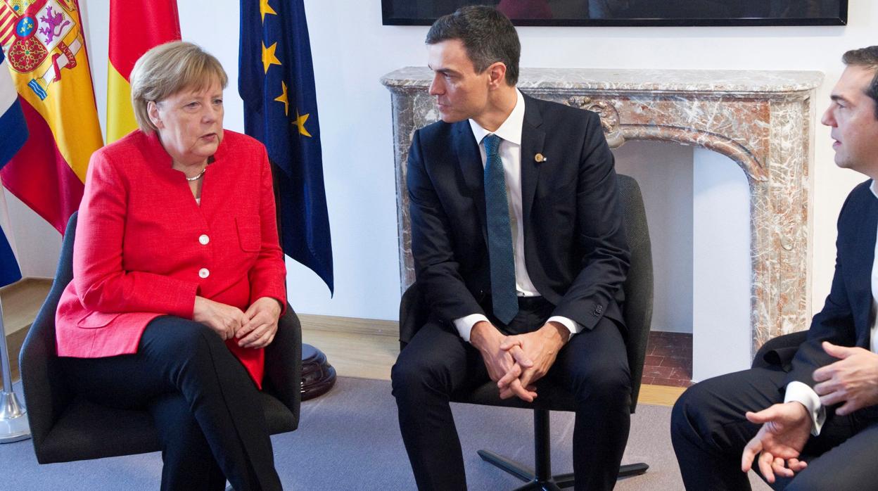 La canceller Angela Merkel y el presidente del Gobierno, Pedro Sánchez