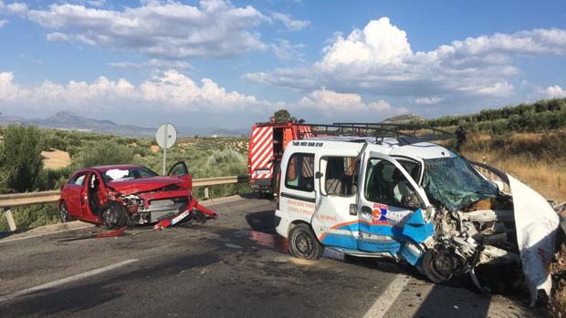 Tres heridos en un accidente de tráfico en Baena