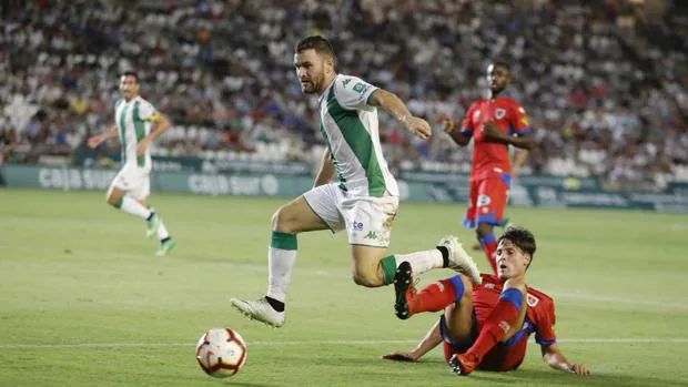 El Córdoba CF firma tablas ante el Club Deportivo Numancia en un trepidante encuentro (3-3)
