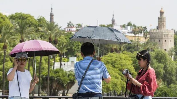 Así serán los veranos en Andalucía en unos años: más amplios y con más muertes por calor