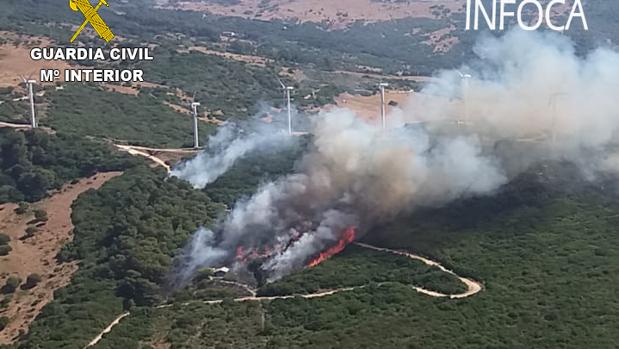 El pirómano que actuó en Tarifa pudo hacerlo para vengarse de la Junta de Andalucía