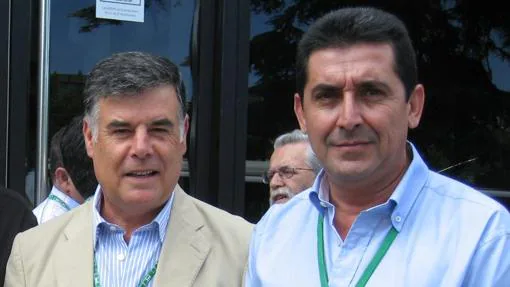 José Antonio Viera con el que fue alcalde de Los Palacios, Antonio Maestre