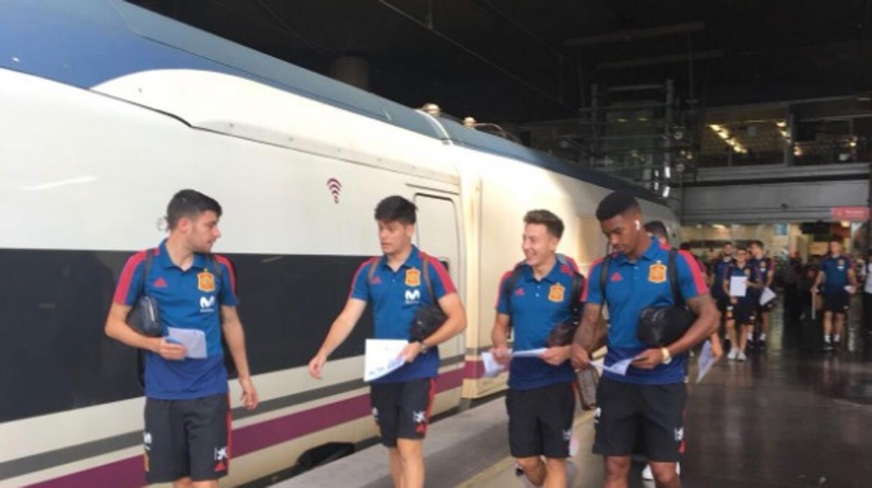 Integrantes de la selección sub 21 partiendo desde Madrid hacia Córdoba