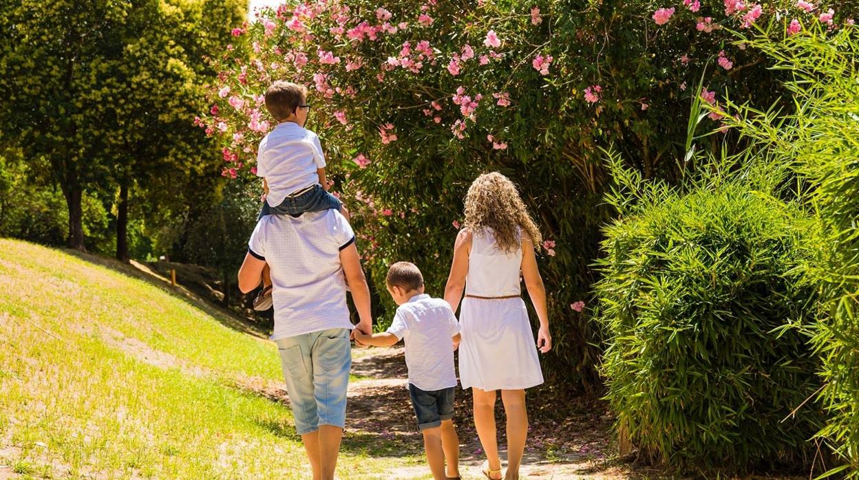 Conchi Sierra, con su familia