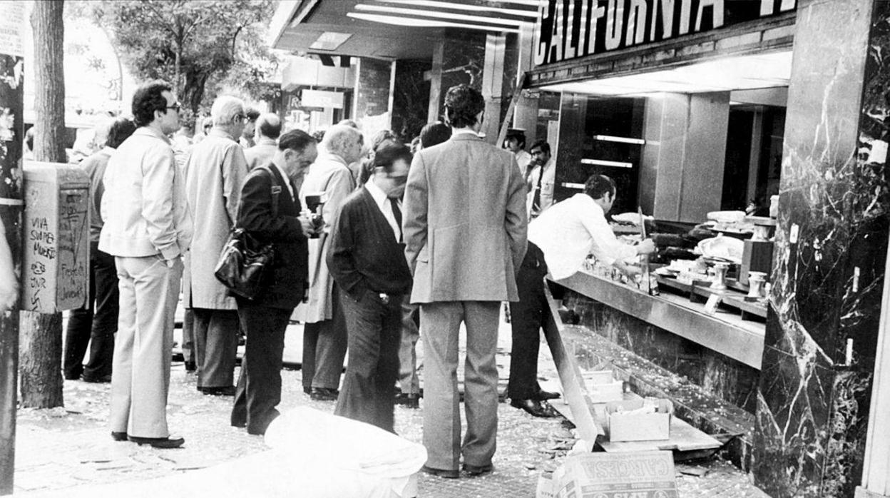 Imagen del atentado más sanginario de los GRAPO, en la cafetería madrileña California 47, donde murieron nueve personas, en 1979.
