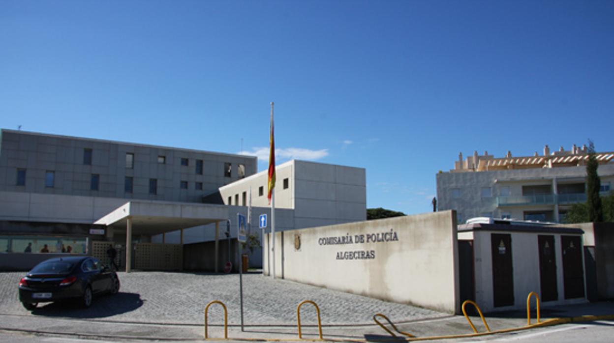 Imagen de la comisaría de la Policía Nacional situada en El Rinconcillo, en Algeciras.