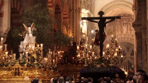 Cruce entre varias imagenes en la Mezquita-Catedral