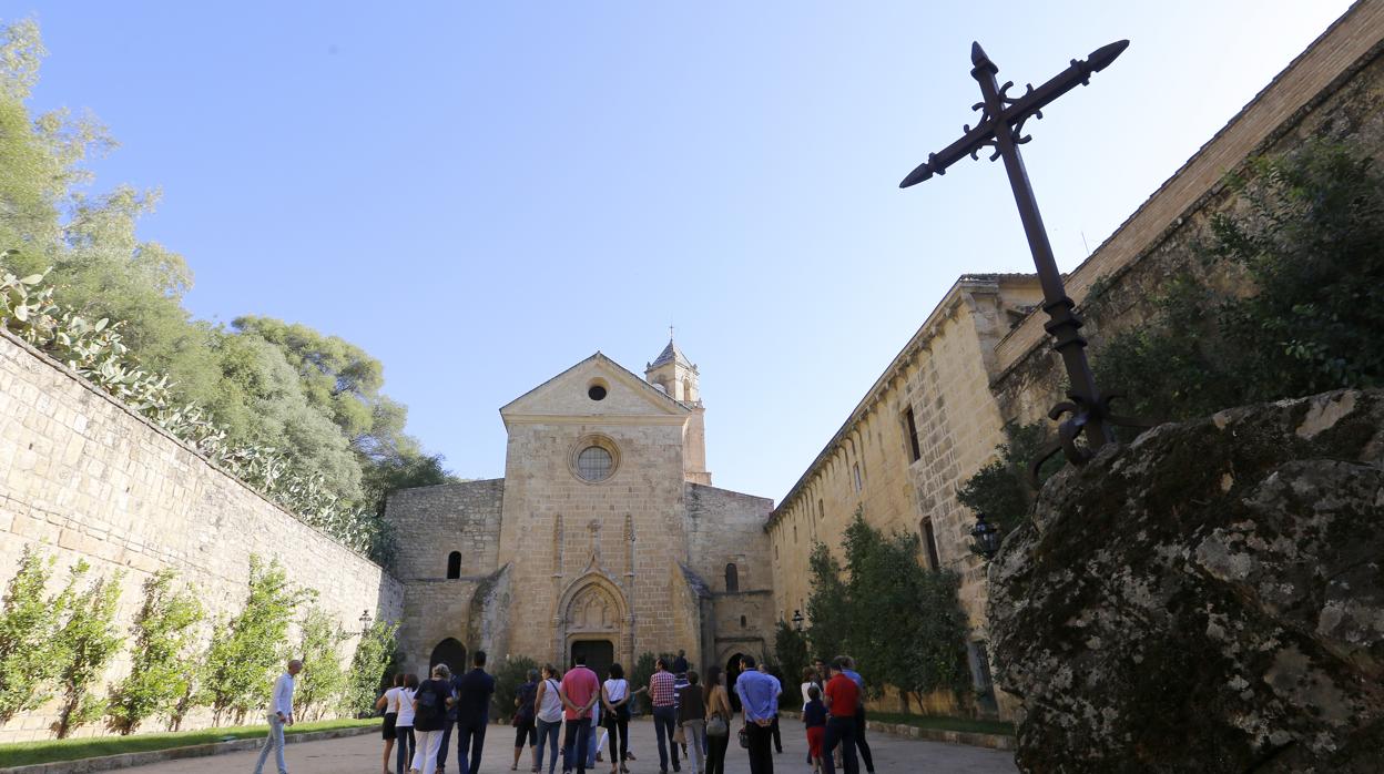 Visitantes en el Monasterio de San Jerónimo