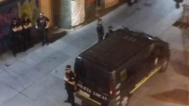 Grupos antisistema de Barcelona detrás de los disturbios con tres policías heridos en Málaga
