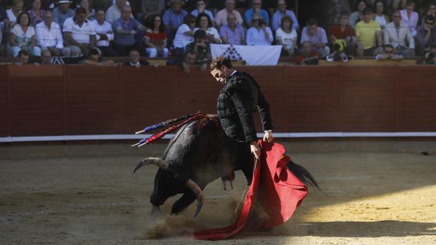 Finito de Córdoba, Julio Benítez y Filiberto Martínez se reparten ocho orejas en Montoro