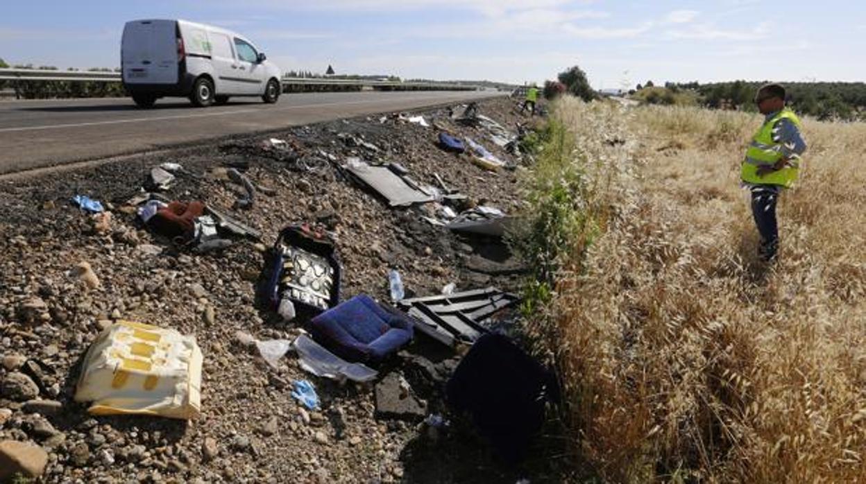 Imagen de archivo de los restos de un accidente de tráfico